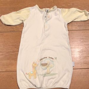Vitamins baby “welcome home” onesie